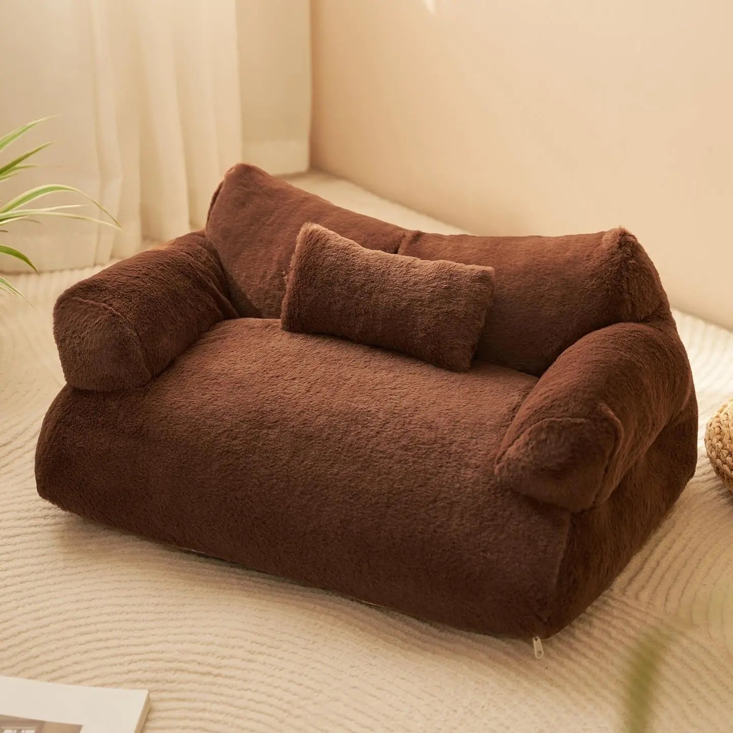 Large Cat Kitten Dog Sofa Bed, Four-Season Pet Couch, Comfortable Plush Sofa, Suitable for Autumn Winter, Indoor Home Cats Dogs, Modern Pet Furniture